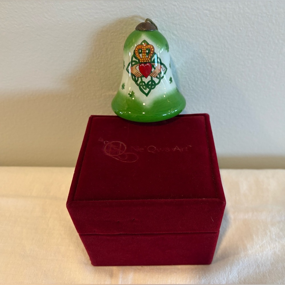 Ne'Qwa Art LOVE FRIENDSHIP LOYALTY Ornament Bell Vintage With Box